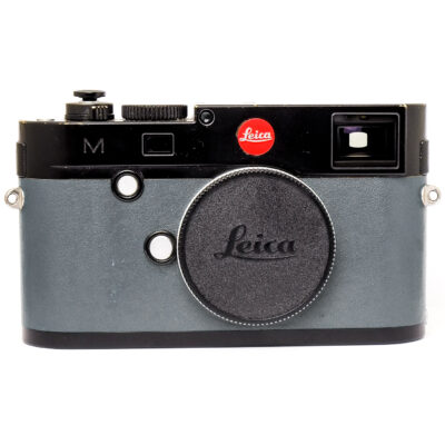 Leica M [Typ 240] Black paint, Blue Leather + Box