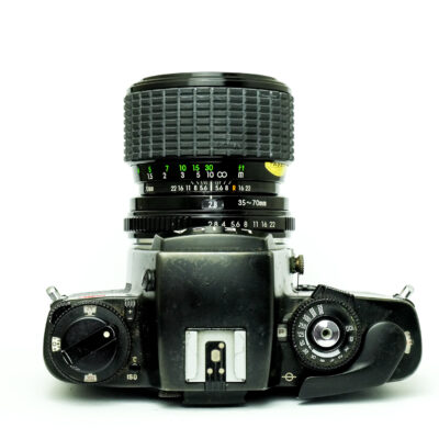 Leica R5 Black + Sigma 35-70mm F2.8 Zoom - Image 4