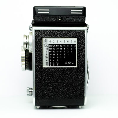 Rolleiflex F2.8 E3 + Case and Accessories - Image 2