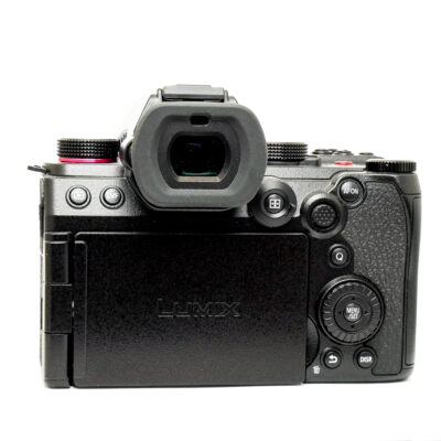 Panasonic S5II + 20-60mm f3.5 lens - Image 4