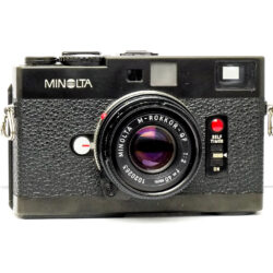 Minolta CLE+ 40mm F2 Rokkor lens
