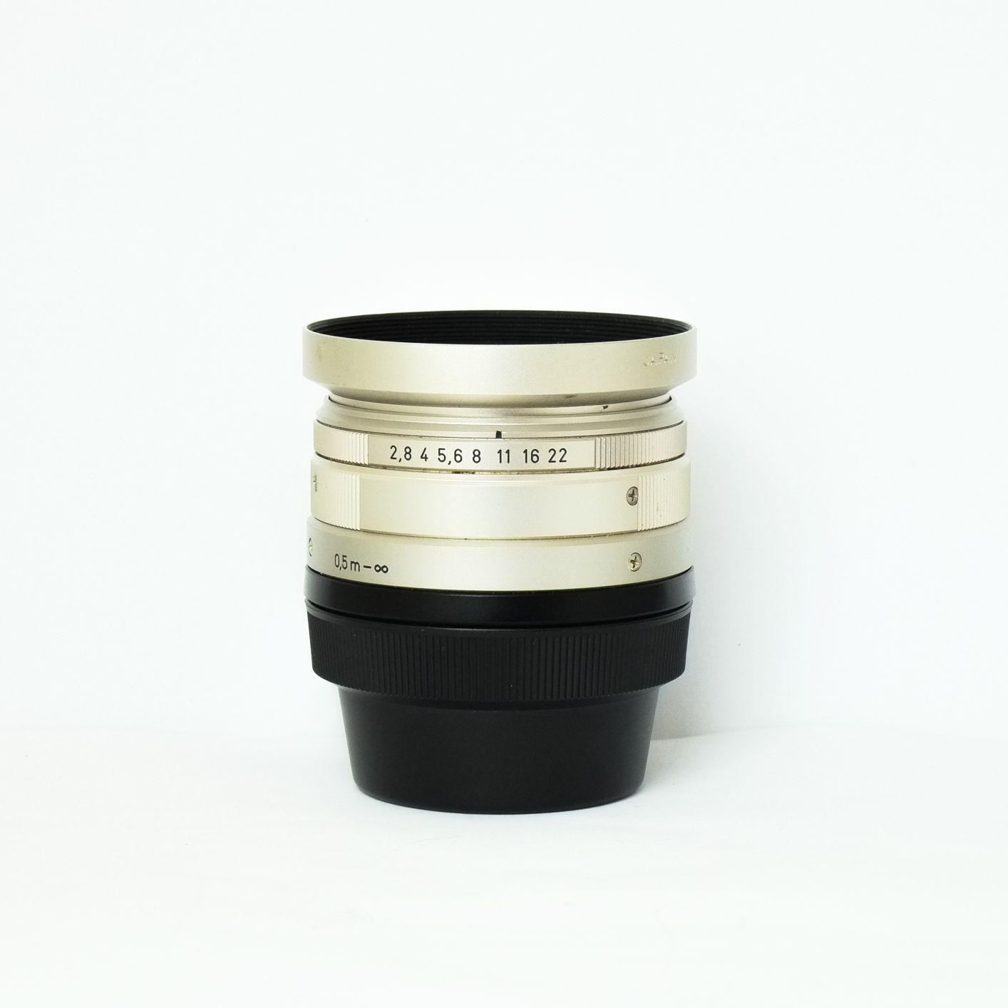 Contax G 28mm f/2.8 Carl Zeiss Biogon T*