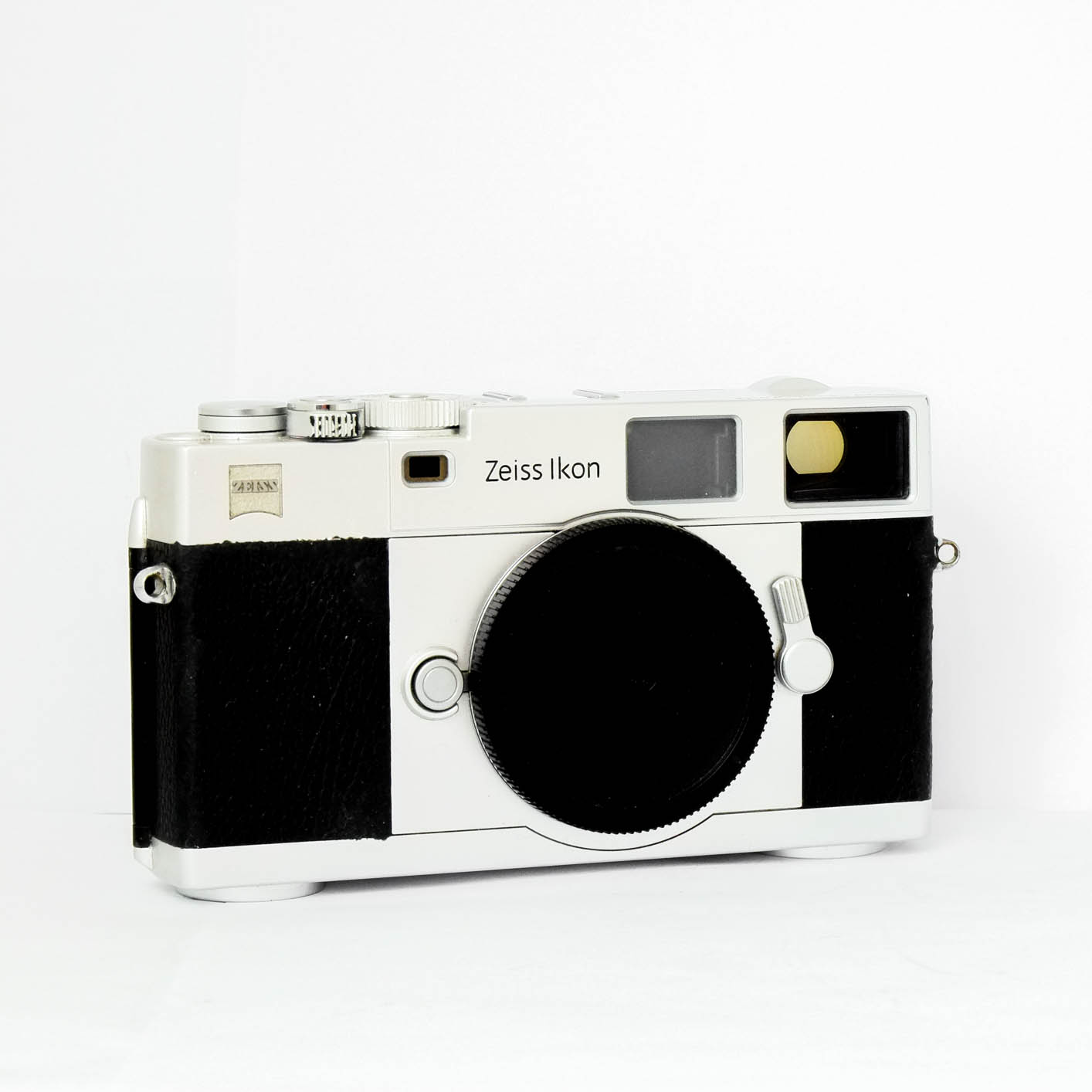 Zeiss Ikon ZM Camera Silver Boxed - Image 2