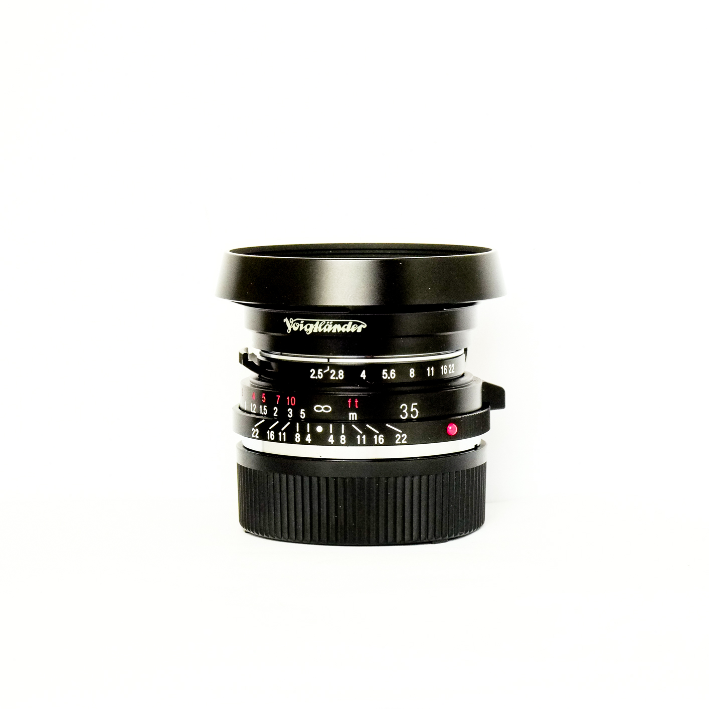 Voigtlander 35mm F2.5 VMII + Lens Hood Boxed