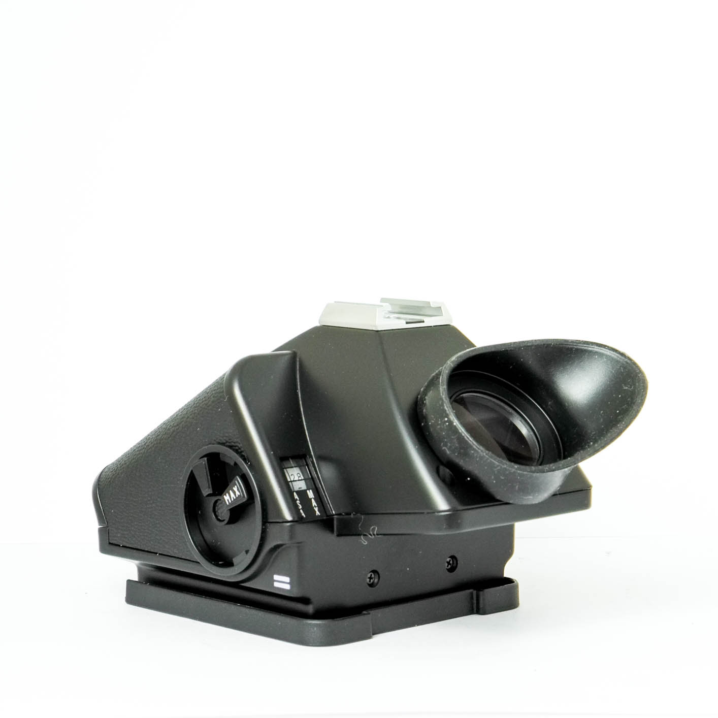 Hasselblad 203FE + 110mm F2 Plannar + VF + Right Angel Head - Image 7