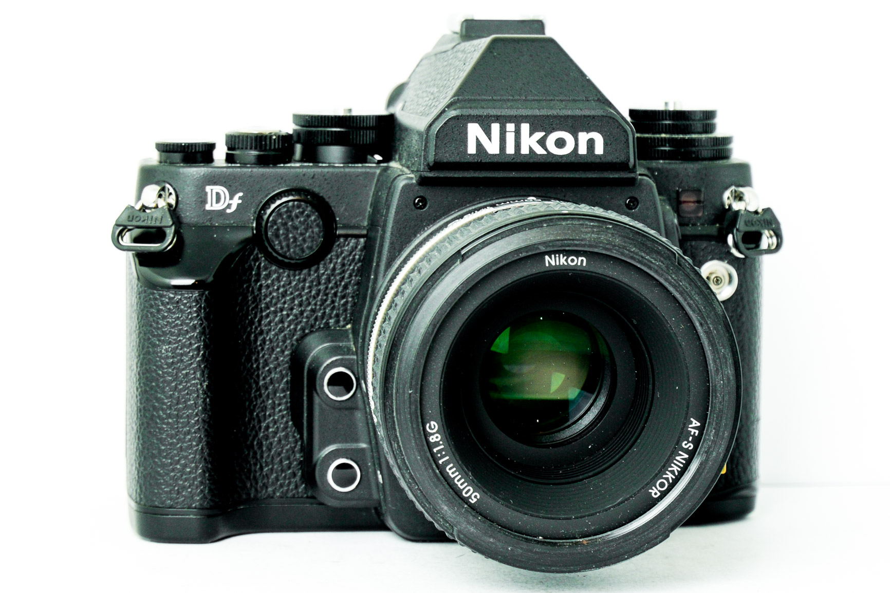 Nikon DF + 50mm f1.8 AF Nikkor G Set Black Boxed